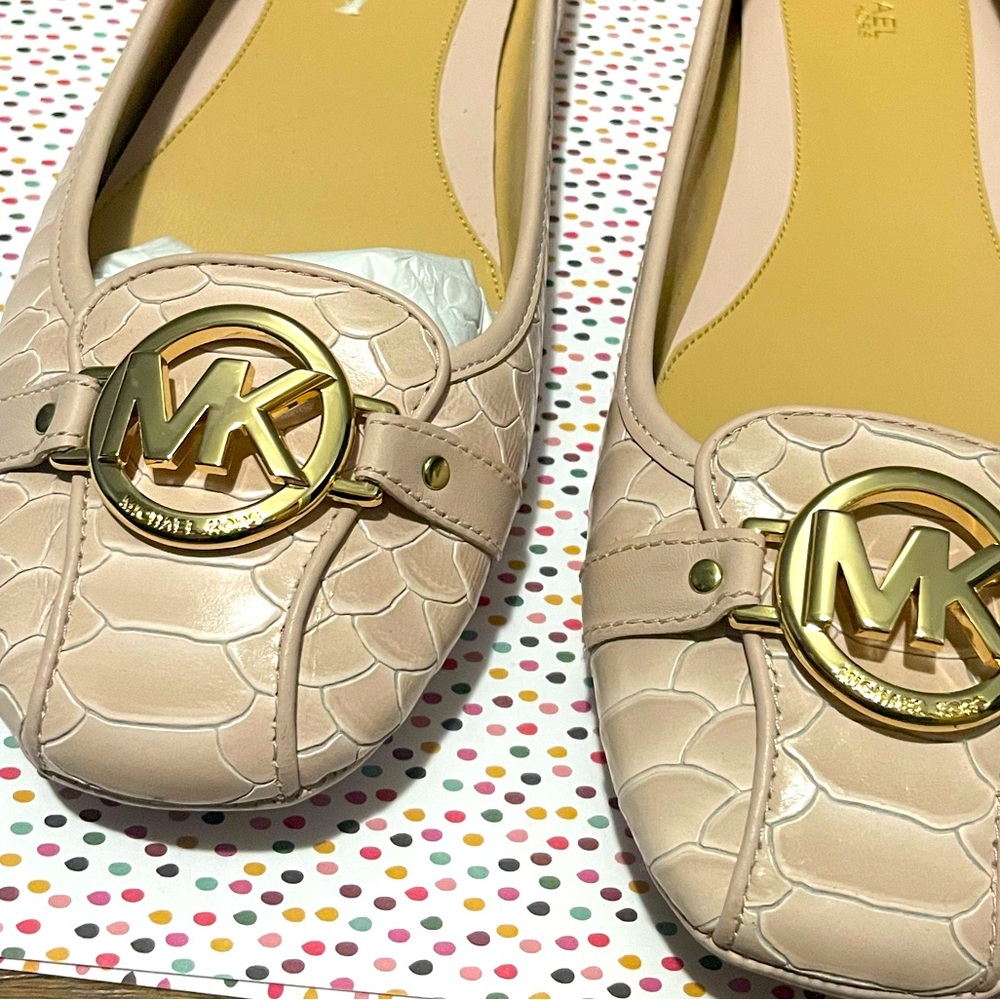 Michael Kors Flats